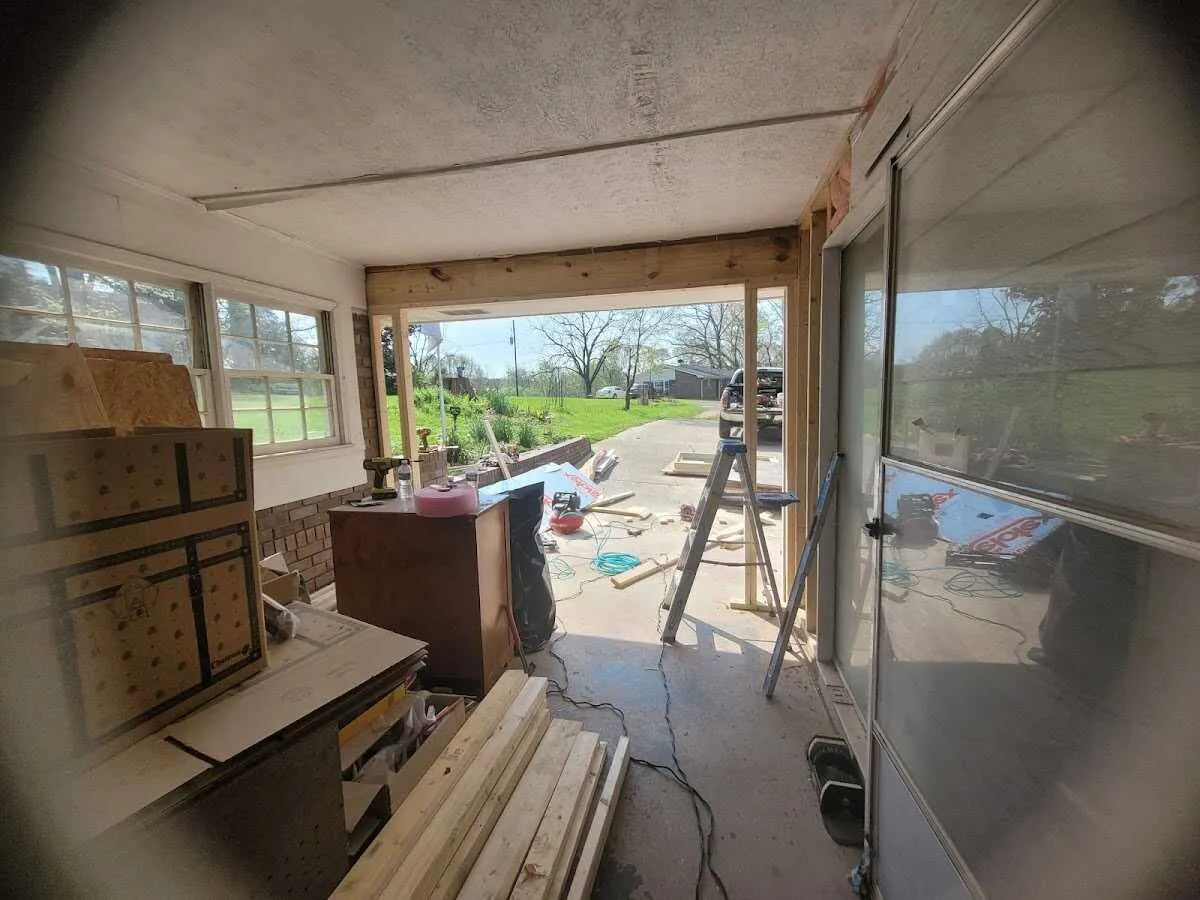 Air movers and dehumidifier for Water Mitigation Services in Elko New Market